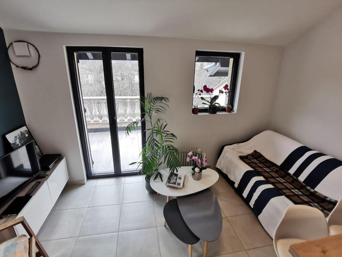 Hebergeneve Les Terrasses Apartment Gex Exterior photo