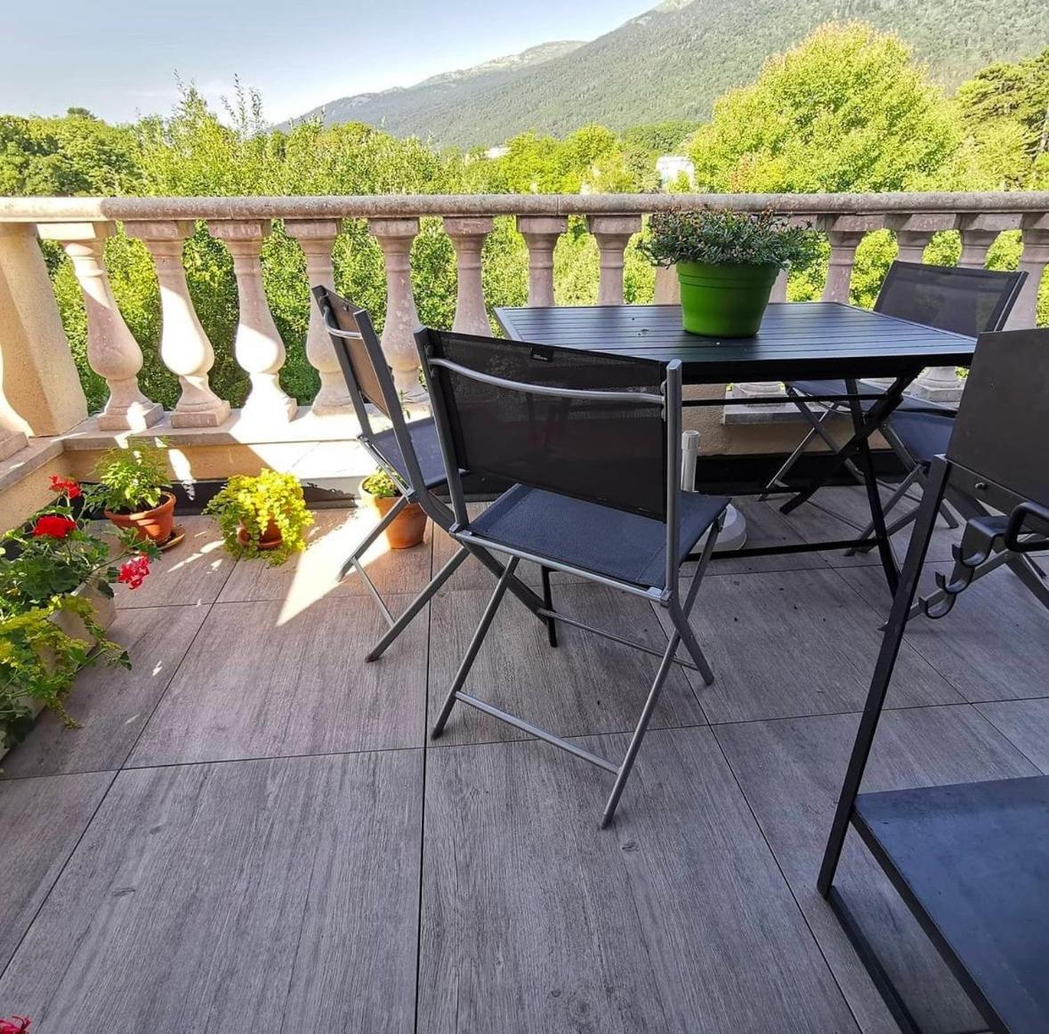 Hebergeneve Les Terrasses Apartment Gex Exterior photo